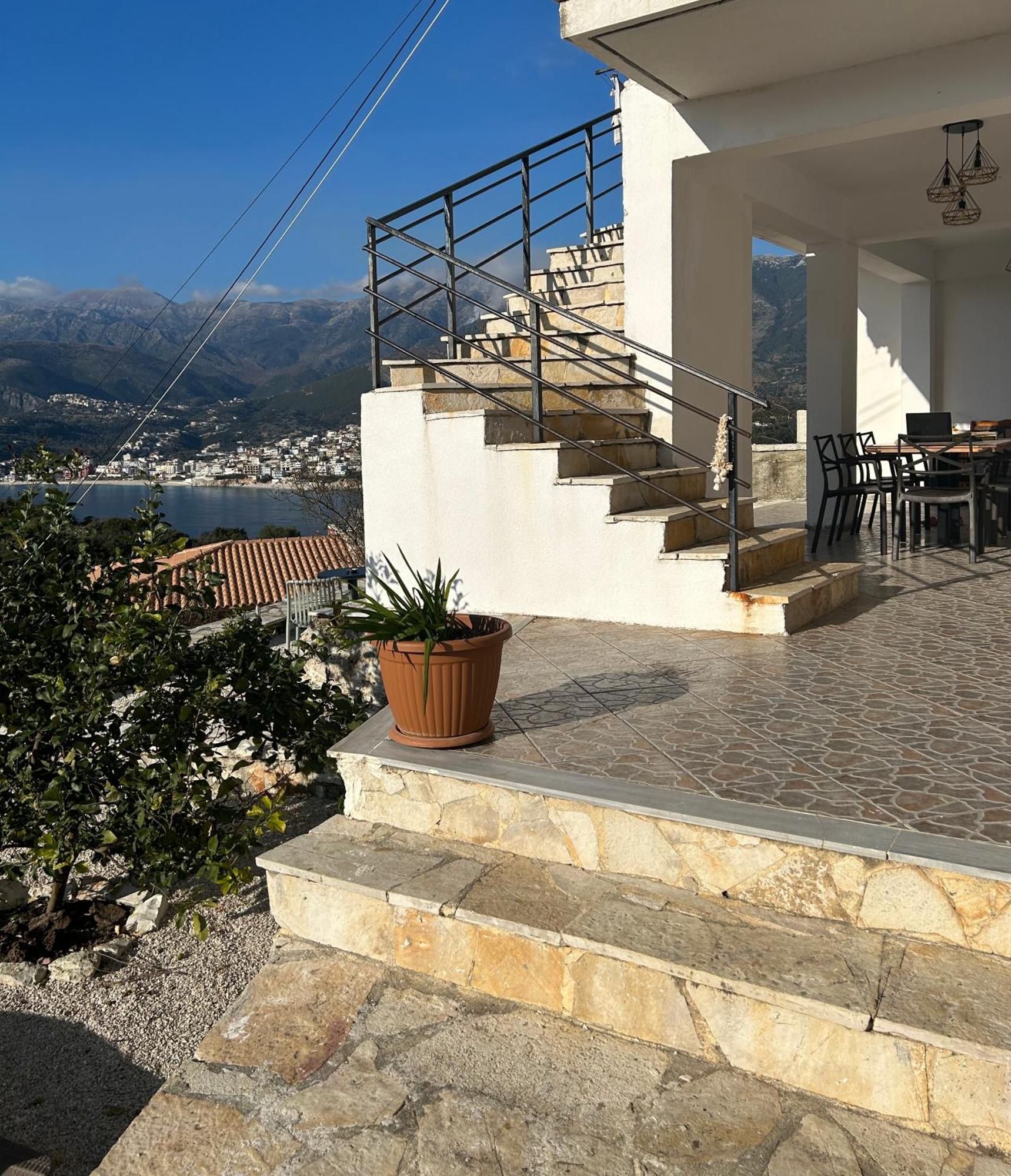 Hostel On The Hill - By Filikuri Beach Himare Bagian luar foto
