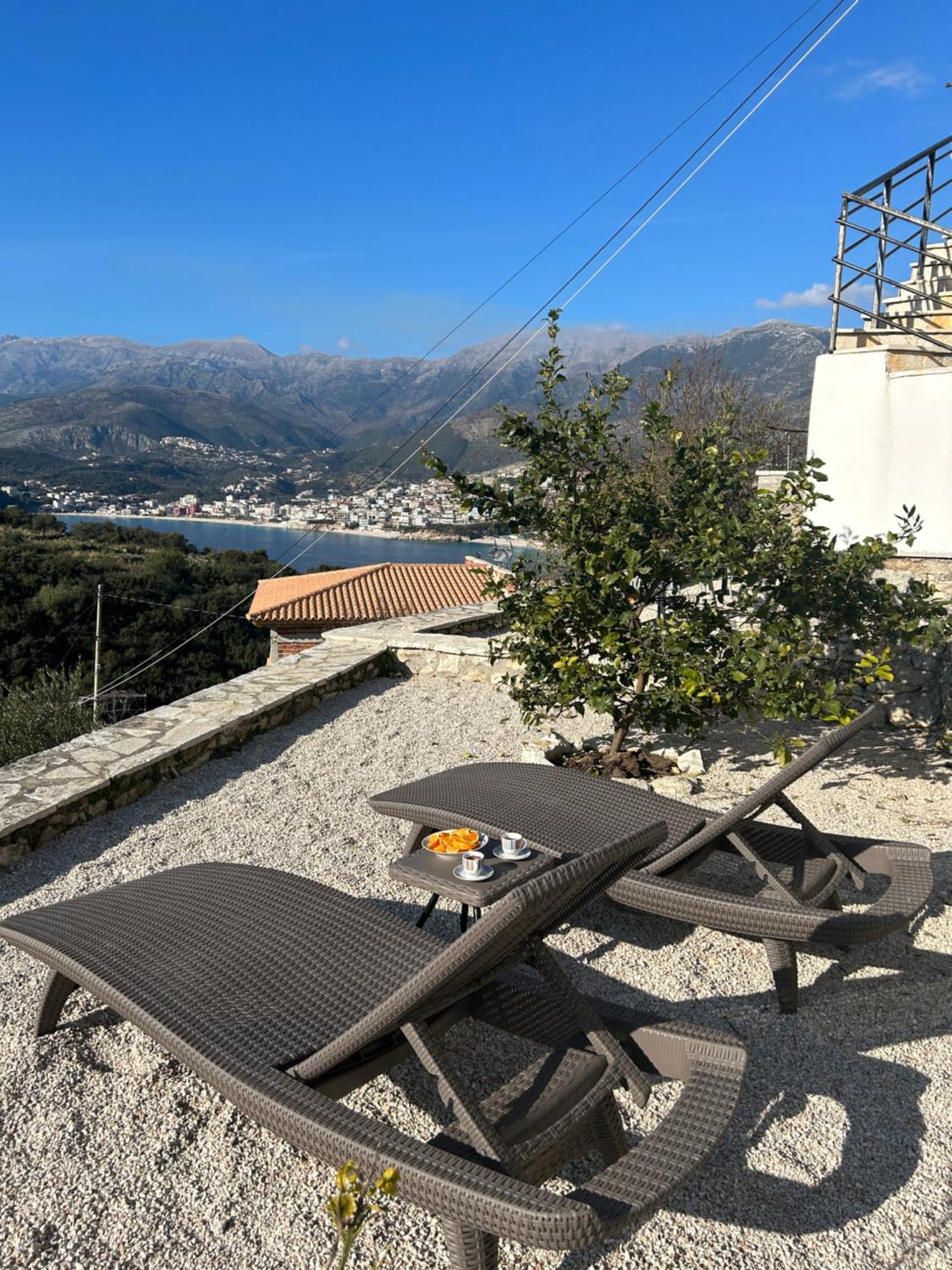 Hostel On The Hill - By Filikuri Beach Himare Bagian luar foto