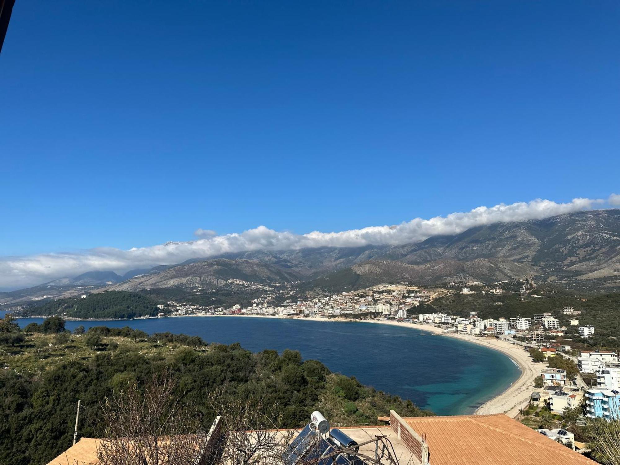 Hostel On The Hill - By Filikuri Beach Himare Bagian luar foto